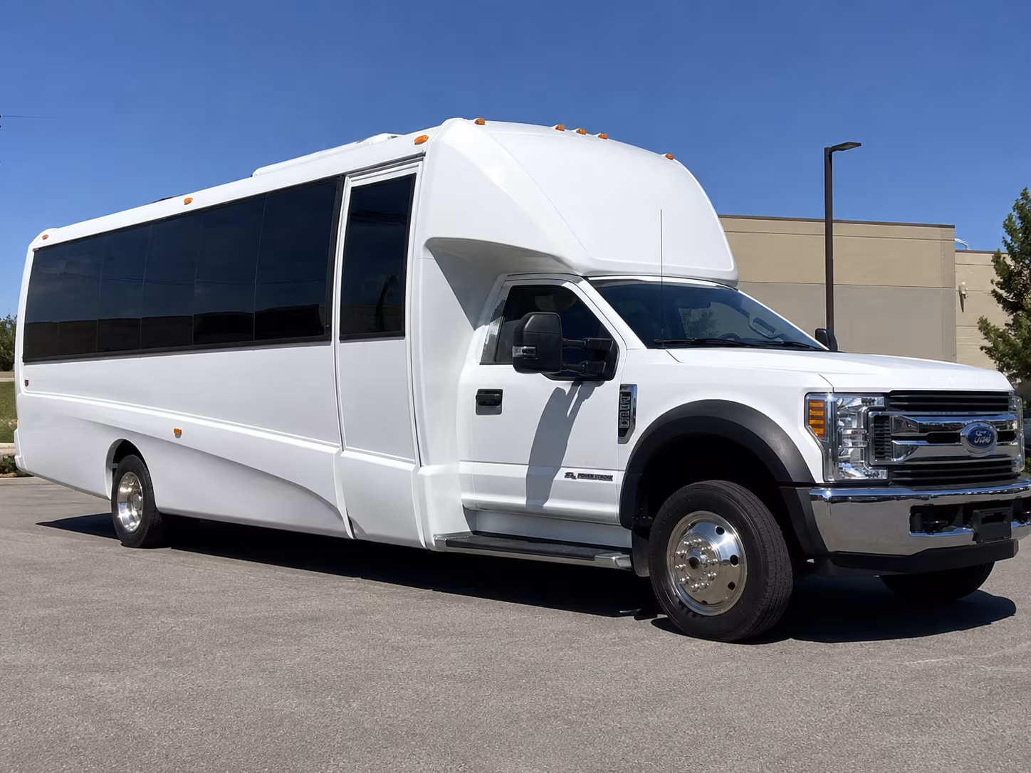 bulldog game day buses for davis wade stadium