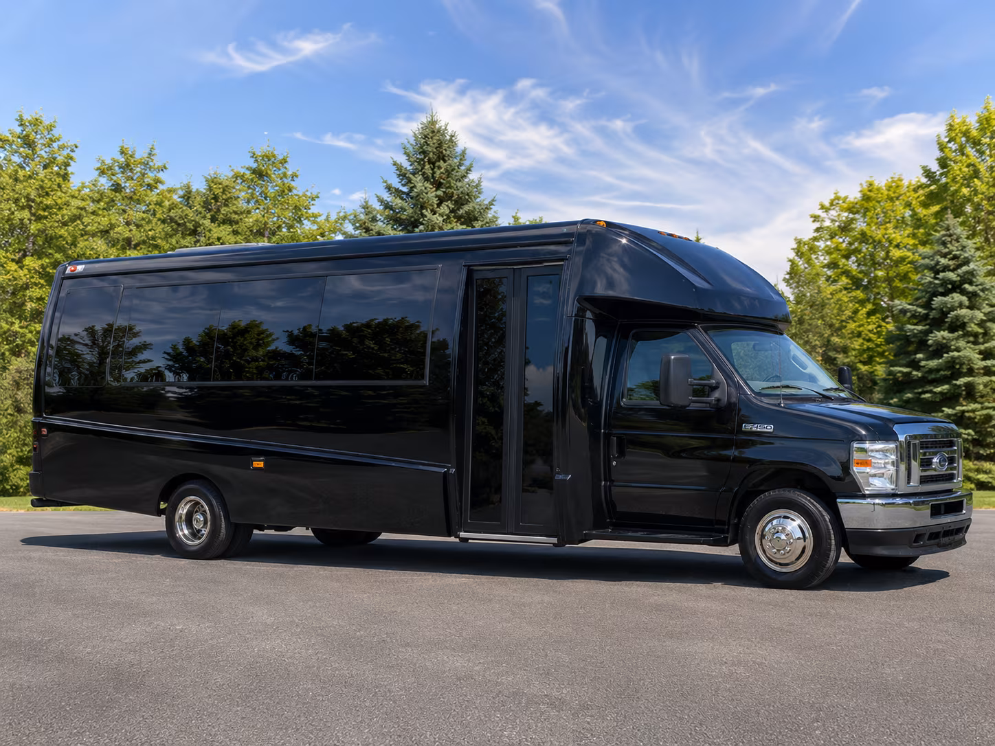 corporate and conference buses serving starkville
