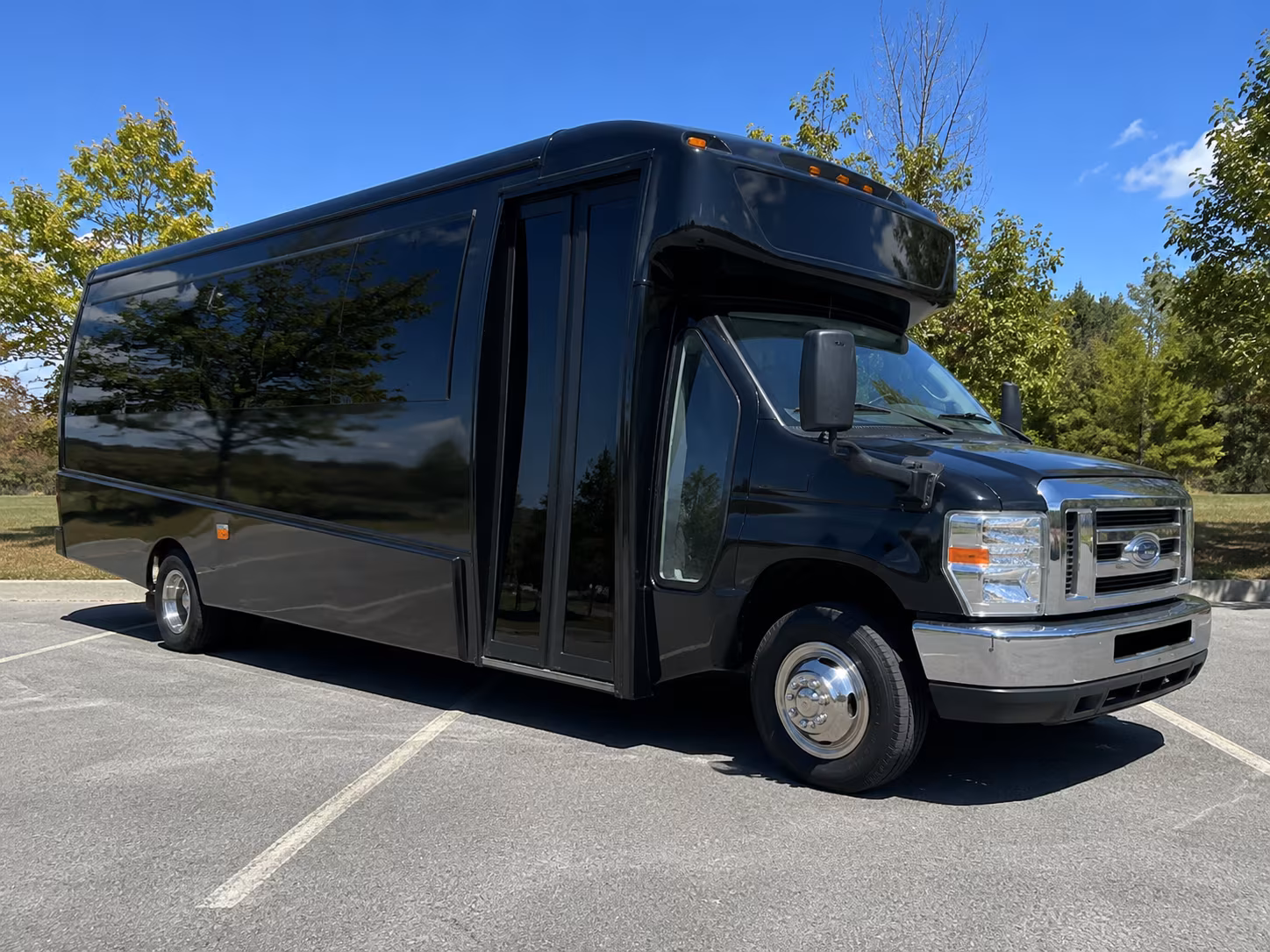 group tour buses for mississippi s golden triangle region