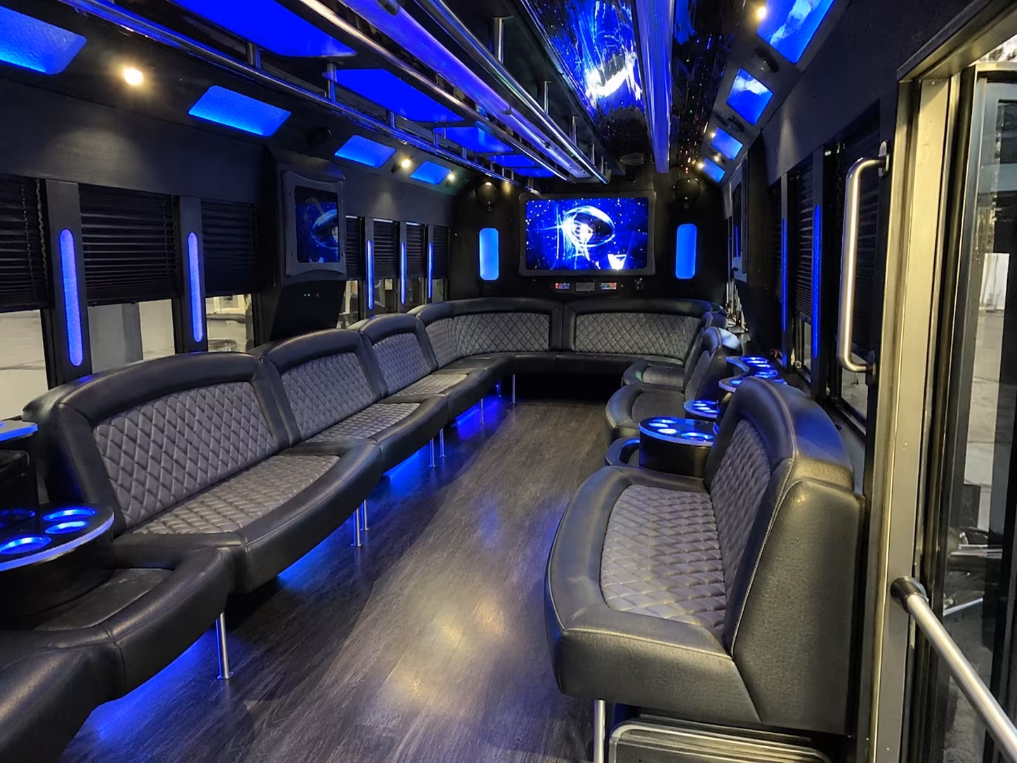starkville 28 passenger party bus interior